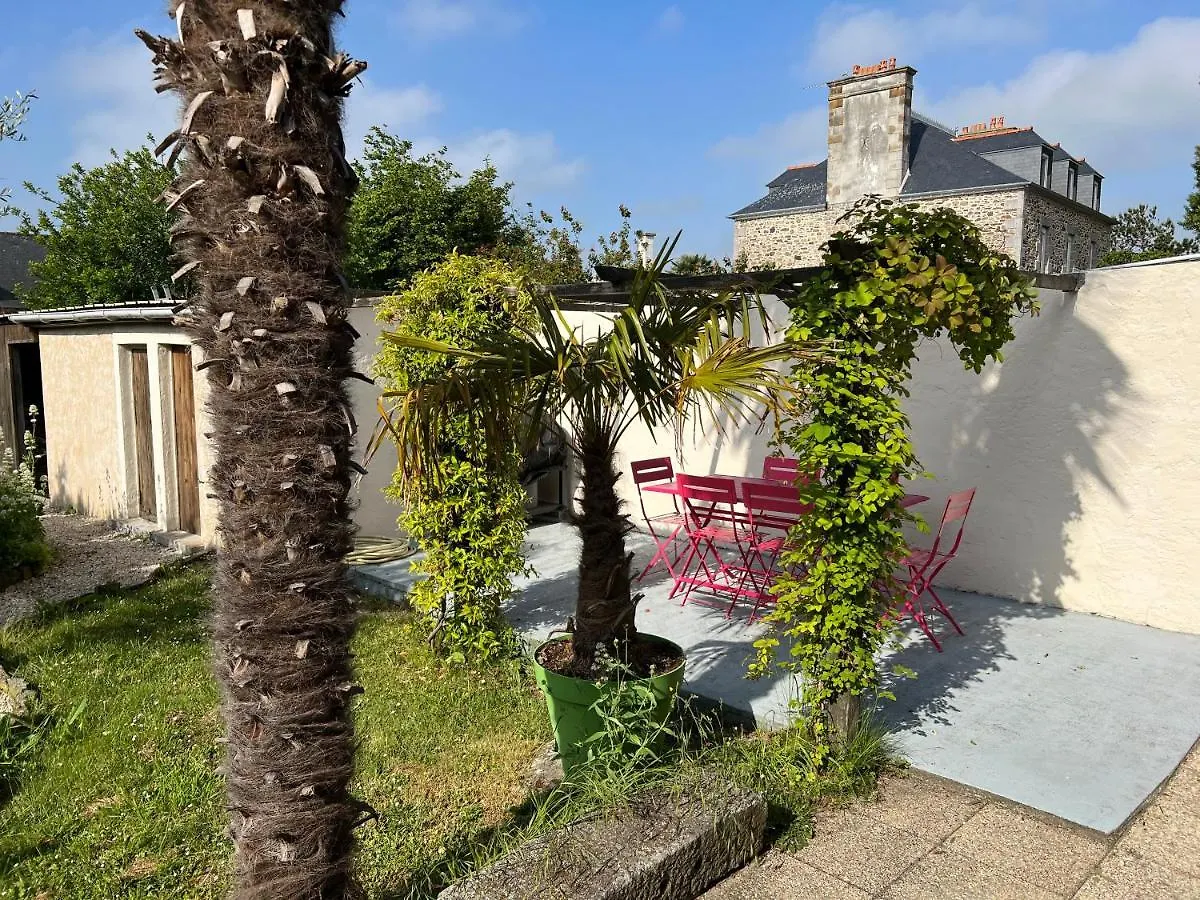 Holiday home Kerhoki Villa Le Vivier-sur-Mer France